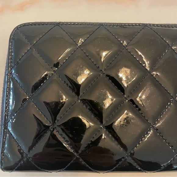 Chanel Quilted Patent Brilliant Zip Around Wallet Black - Picture 12 of 14
